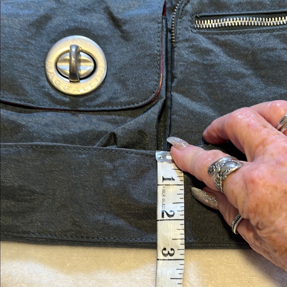 Baggallini Gray Tote With Adjustable Strap And Fu… - image 7